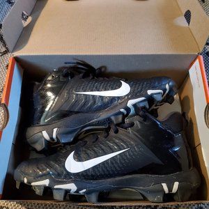 Nike Alpha Menace 2 Shark BG W sz 6Y Football Cleats
